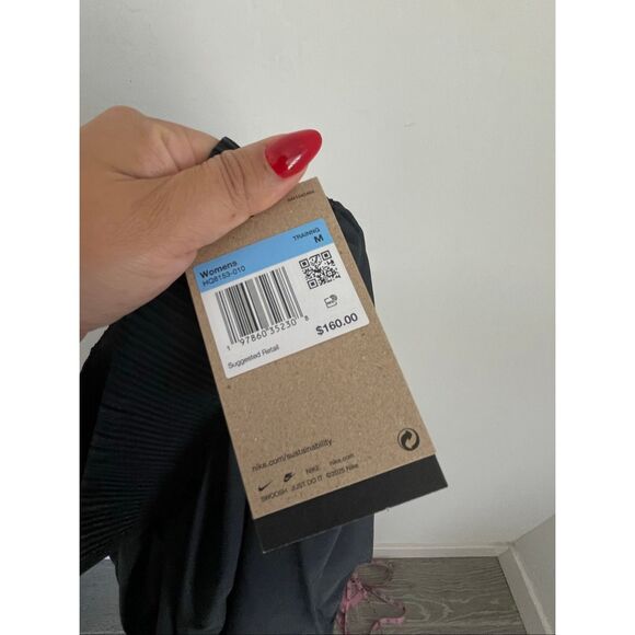 NIKE  24.7 PerfectStretch Women's Dri-FIT Pleated Skirt Size Medium NWT - Picture 10 of 10